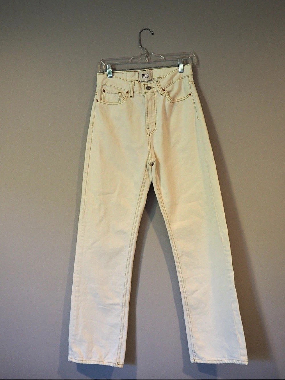 Urban Outfitters BDG White “Cowboy” Jeans — Size 26